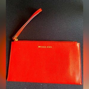 Orange Michael Kors Wristler/Clutch